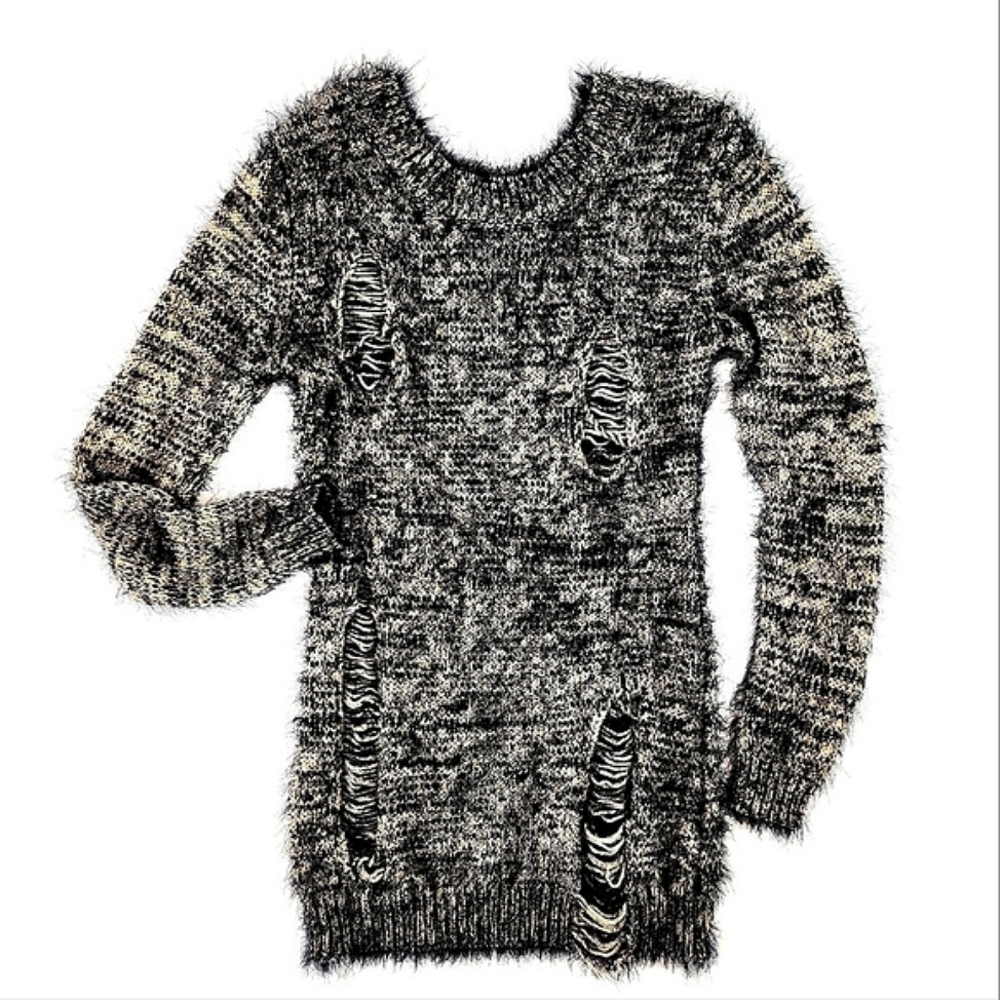 Vocal Sweater Size L/XL Black and Cream Super Soft Eyelash
